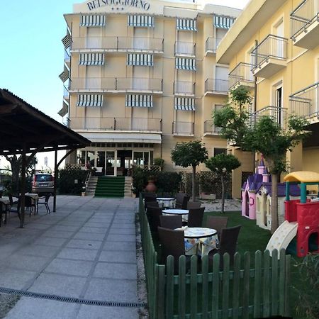 Hotel Belsoggiorno カットーリカ エクステリア 写真